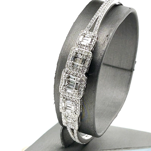 14k White Gold 2.35 Ct Diamond Ladies Bangle Bracelet, 16.9g