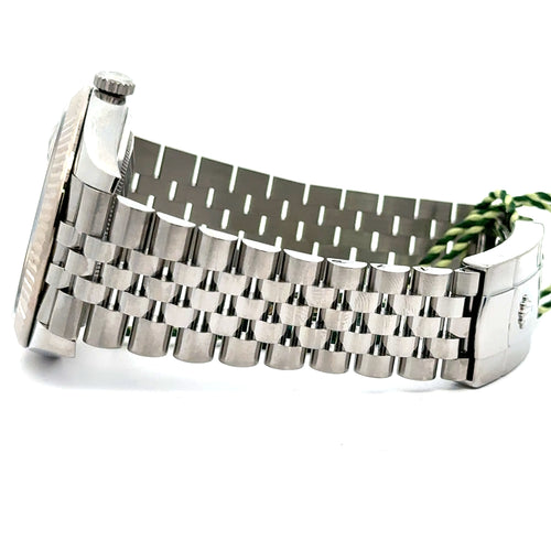 Pre-Owned Rolex Datejust 41mm Stainless Steel Watch 126334 Gold Fluted bezel