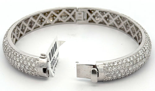 14k White Gold 17.75CT Diamond Bangle Bracelet, 34.6g, 8" wrist, S108265