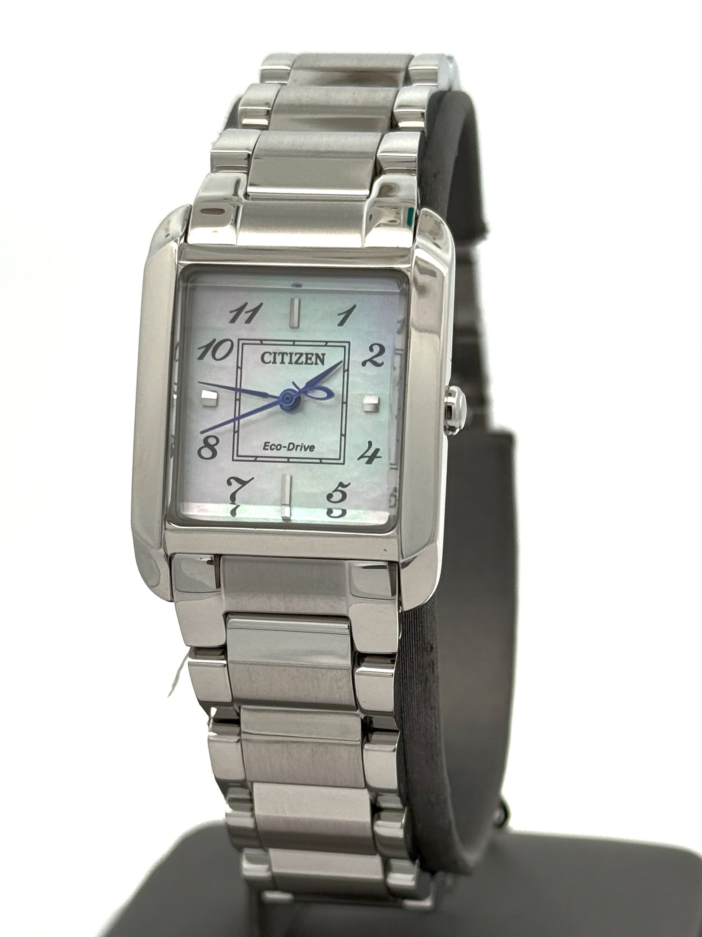 Citizen Eco-Drive silver -Tone Stainless Steel Watch White Dial Works The Citizen analog AQ4100-57C Eco-Drive Super Titanium  main image 4