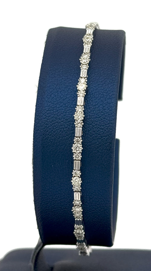 14k White Gold 0.85 CT Diamond Flexible Bangle Bracelet, 6.0gm, S108594