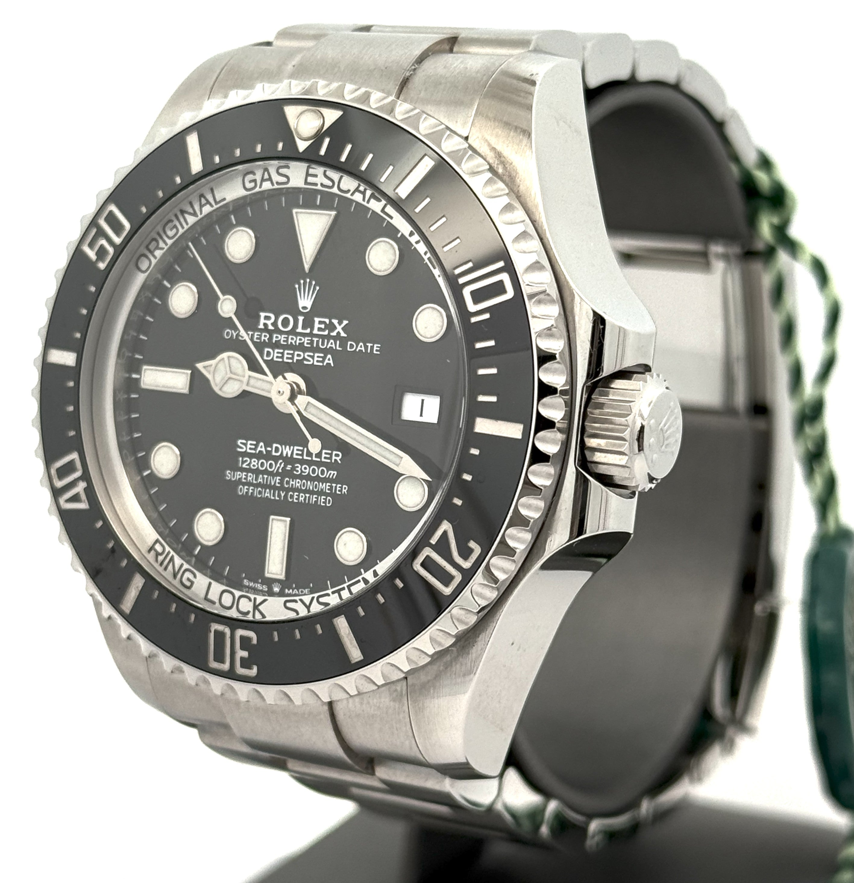 Pre-owned Rolex 126660 Sea-Dweller - 44mm Stainless Steal, S15512