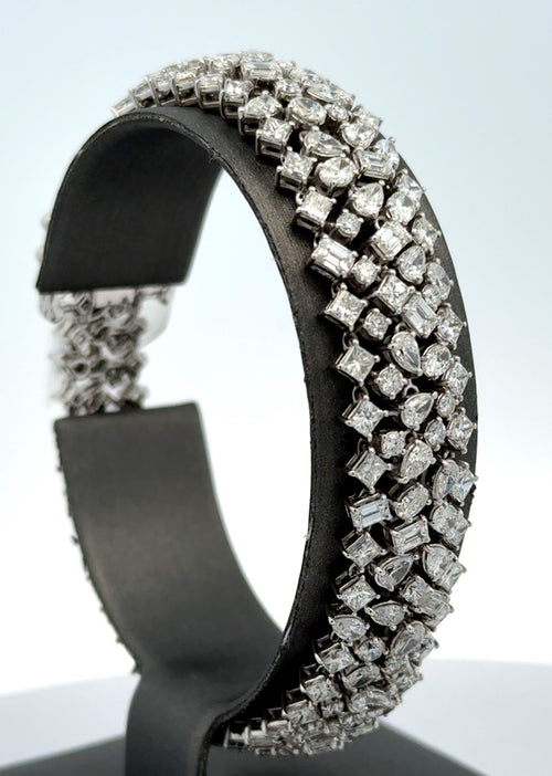 14k White Gold 17.0CT Diamond Bangle Bracelet, 26.6g, 7.5'', S108304