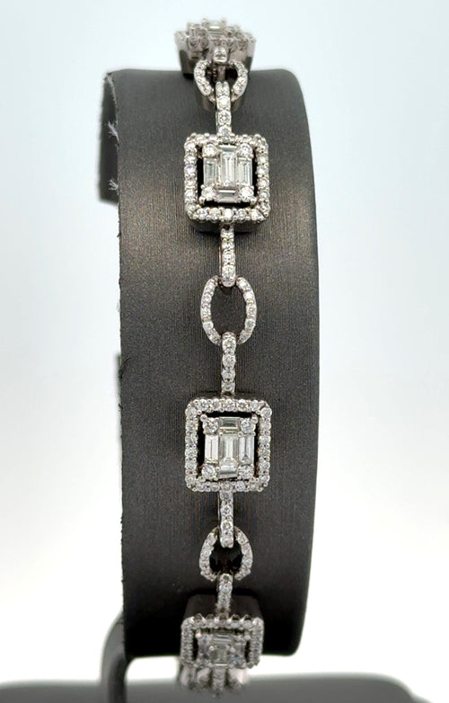 14k White Gold 4.75 CT Baguette Diamond Bracelet, 7", 17.8g, S16454