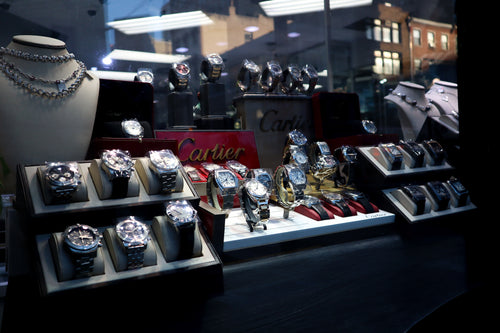 MODERN JEWELS & WATCHES: YOUR ONE-STOP SHOP FOR LUXURY.