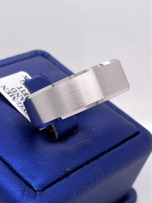 14k White Gold Men's Comfort Fit Wedding Band