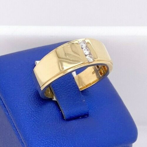 14k Yellow Gold Men's 0.15 CT Diamond Band, 8.7 g, Size 10.25