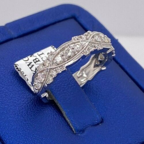 14k White Gold 0.90 CT Diamond Ladies Band, 4.2gm, Size 7
