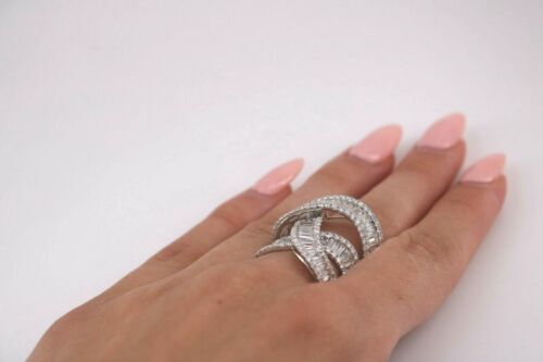14K White Gold 6.50 CT Baguette & Round Cut Diamond Criss-Cross Ring
