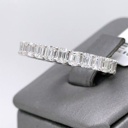 14K White Gold 3.50CT Emerald Diamond Eternity Band, 3gm, Size 8