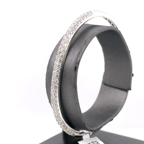 18K White Gold 1.51 Ct Diamond Bangle Bracelet, 13.8G