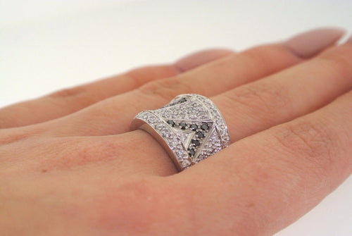 14k White Gold 2.00 CT White & Black Diamond Ladies Ring 8.3gm Size 7.25