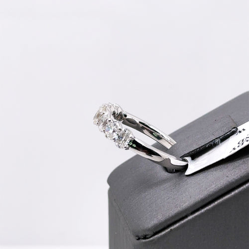 14k White Gold 1.55CT Oval Cut Diamond Ladies Band, 3.4g, Size 7, S107618