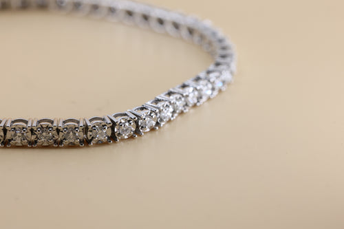 14k White Gold 1.75 CT Diamond Tennis Bracelet Weight 14.5g Length 8", S108746