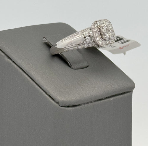 14K White Gold 0.75 CT Diamond Engagement ring, Size 6.25, 4.4g S100819