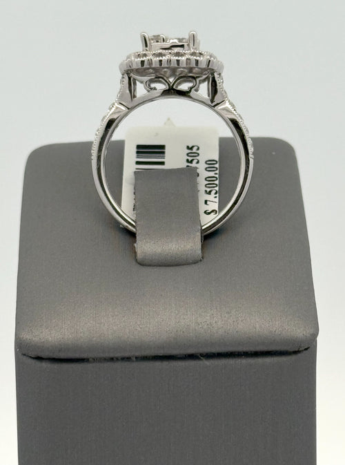 14k White Gold 1.00 CT Diamond Cluster Ring, 4.9g, Size 7, S108423