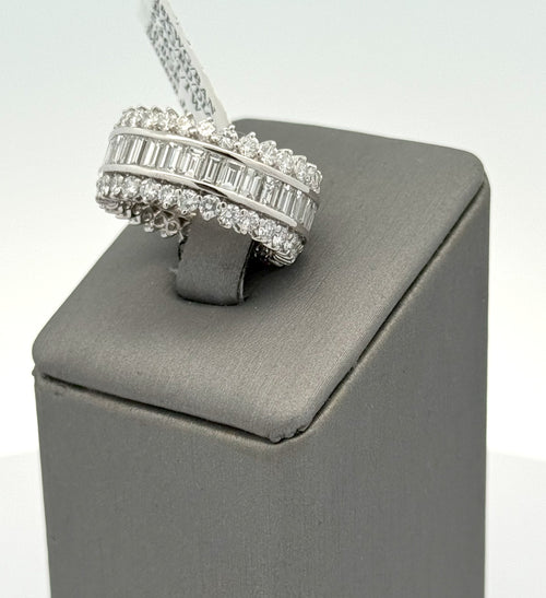 18k White Gold 5.36CT Baguette & Round Diamond Ring, 10gm, size 6 , S16622
