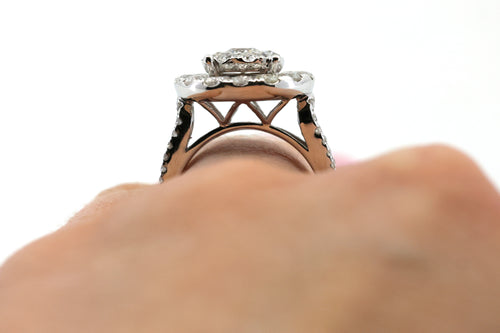 14k White Gold 3.25Ct Diamond Cluster Ring 7.1gm,Size 7. S14687