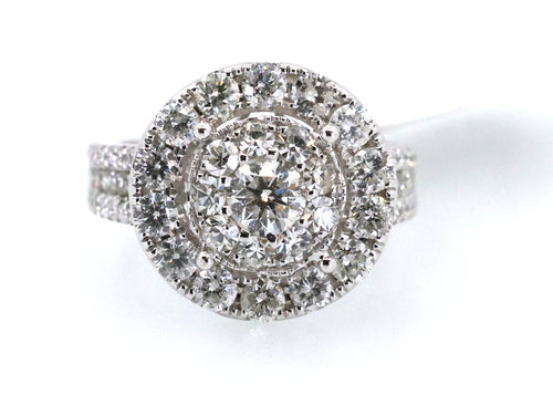14k White Gold 3.25Ct Diamond Cluster Ring 7.1gm,Size 7. S14687