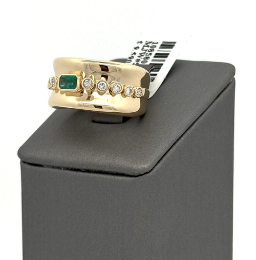 14k Yellow Gold Ladies 0.75 CT Diamond & Green Emerald Ring, 6.5gm, Size 7, S108580