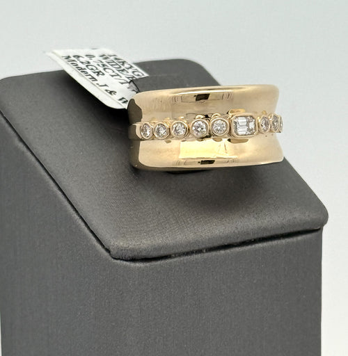 14k Yellow Gold Ladies 0.50 CT Diamond Ring, 6.2gm, Size 7.25, S108578