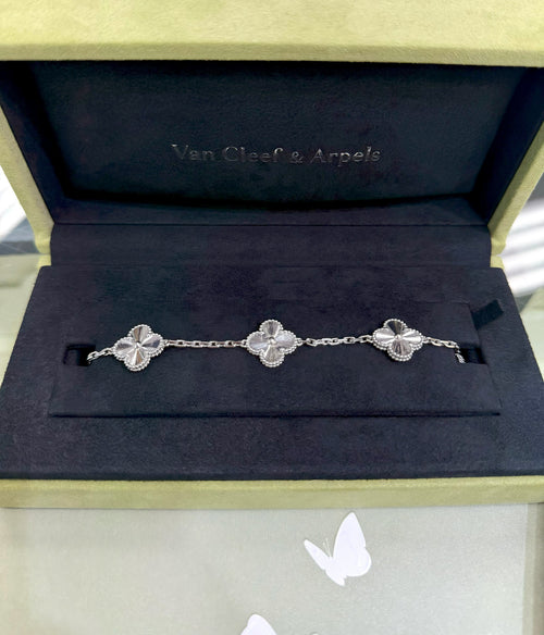 Van Cleef & Arpels Vintage Alhambra Bracelet, 5 motifs, 18k White Gold, 19.4 g