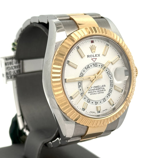 Pre-owned Rolex 326933 Sky-Dweller - 42mm Yellow Gold/SS, S106106