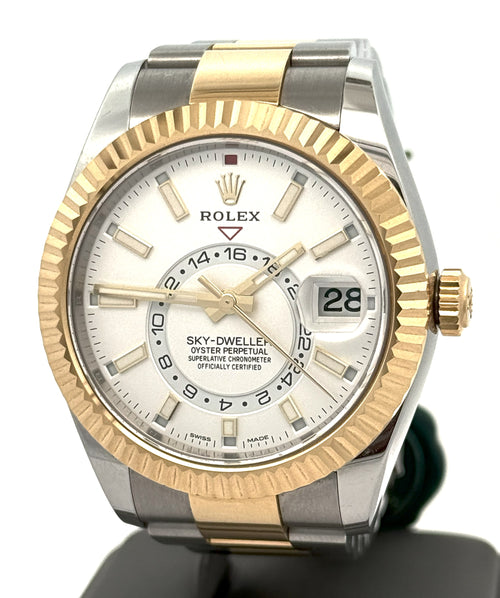Pre-owned Rolex 326933 Sky-Dweller - 42mm Yellow Gold/SS, S106106
