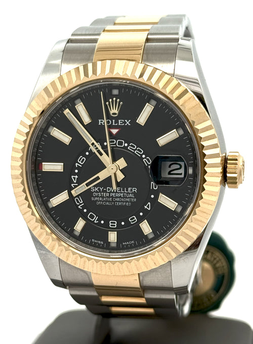 Pre-owned Rolex 326933 Sky-Dweller - 42mm Yellow Gold/SS, S16657