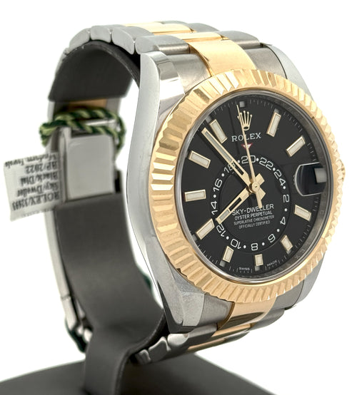 Pre-owned Rolex 326933 Sky-Dweller - 42mm Yellow Gold/SS, S16657