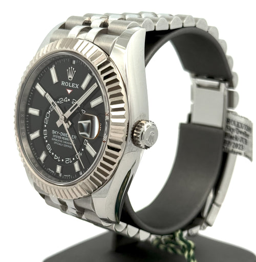 Pre-owned Rolex 326934 Sky-Dweller - 42mm Stainless Steel, S16668