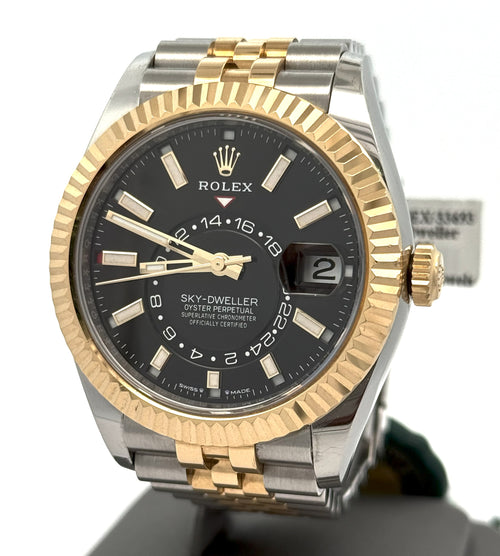 Pre-owned Rolex 326933 Sky-Dweller - 42mm Yellow Gold/SS, S16572