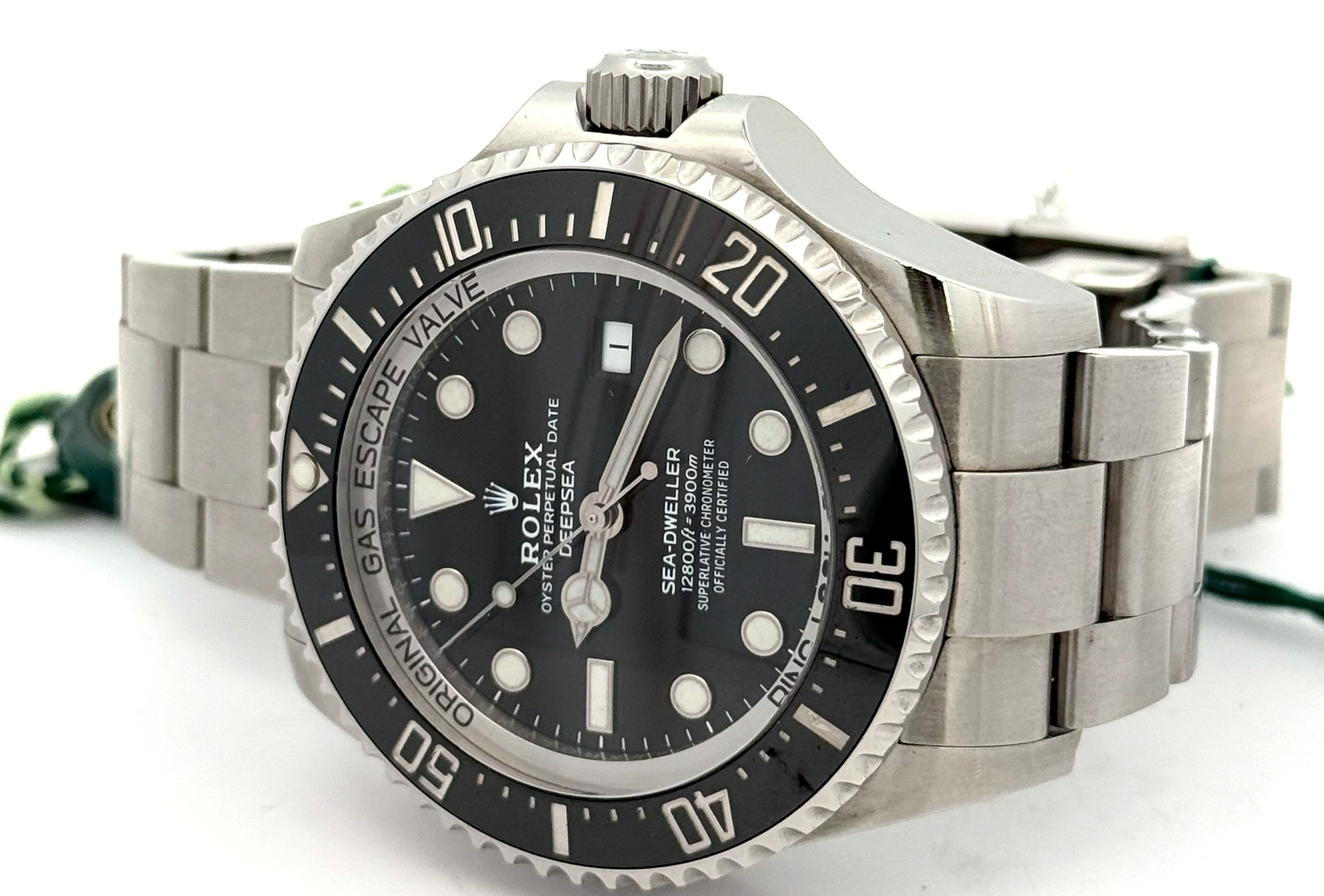 Pre-owned Rolex 126660 Sea-Dweller - 44mm Stainless Steal, S15512