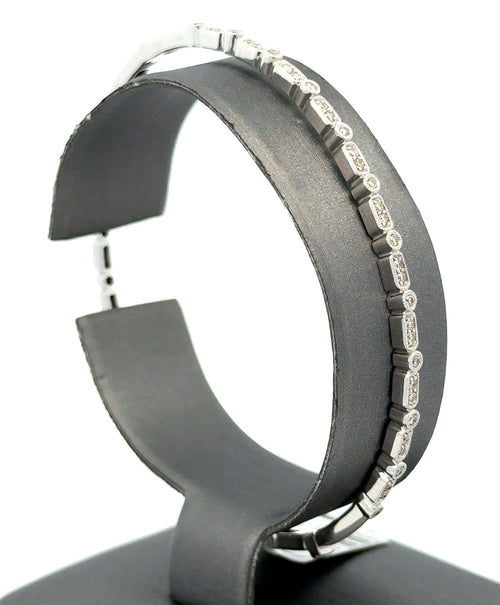 Solid 10k White Gold 0.50CT Diamond Bangle Bracelet, 7.5g, S16746