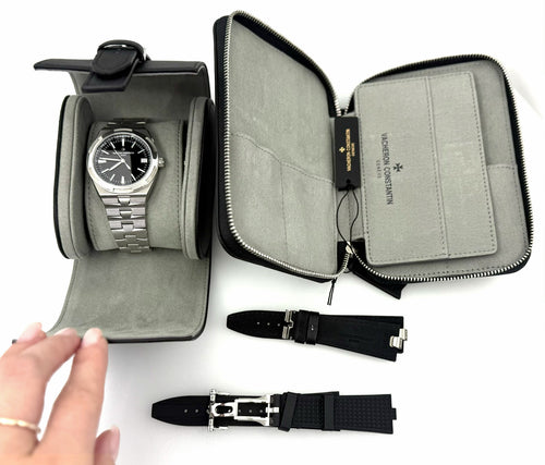 Pre-Owned Vacheron Constantin Overseas 41mm Black Dial, 4520V/210A-B483  Men's Watch, S109128