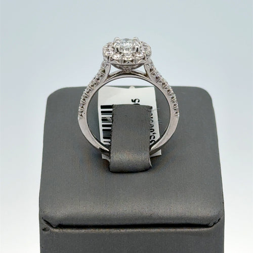 18k White Gold 1.75 CT Oval Diamond Halo Engagement Ring, 5.6g,Size 6,5. S107724