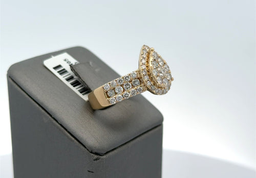 14k Yellow Gold 1.75Ct Diamond Cluster Pear Shaped Ring 8.6gm,Size 7,5. S108208