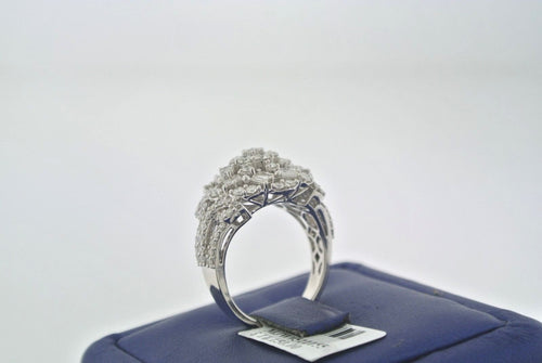 Fancy 18K White Gold 2.00 CT Baguette & Round Cut Diamond Ring, 7.1gm