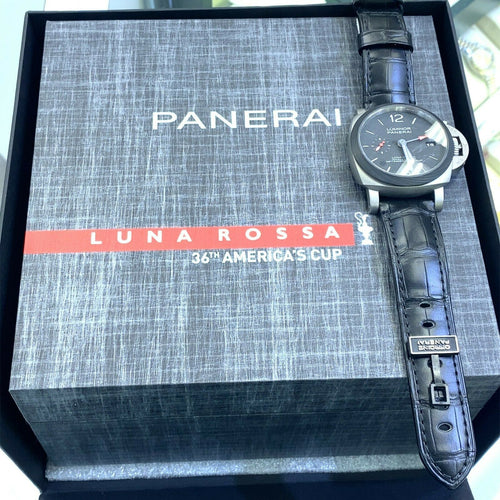 Panerai Luminor LUNA ROSSA 42mm Watch PAM 1096