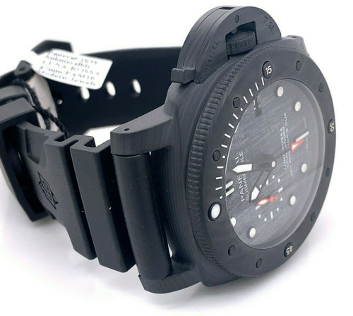 Panerai SUBMERSIBLE LUNA ROSSA 47mm Watch PAM 1039