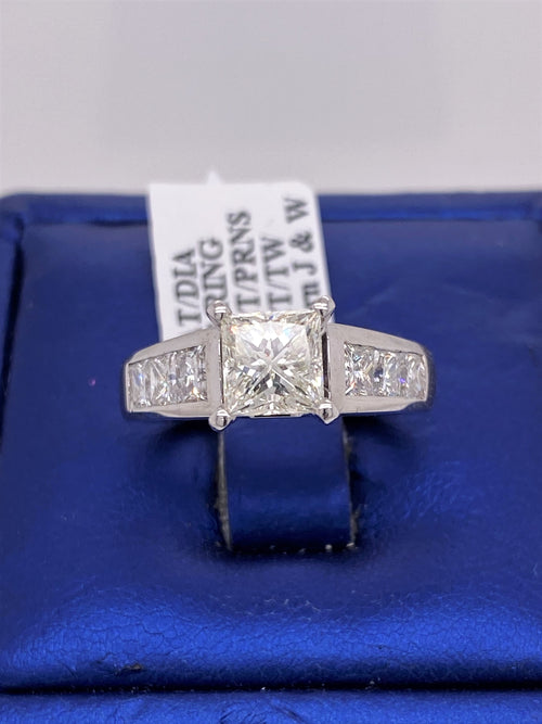 Platinum 2.15 CT Princess Cut Diamond Engagament Ring