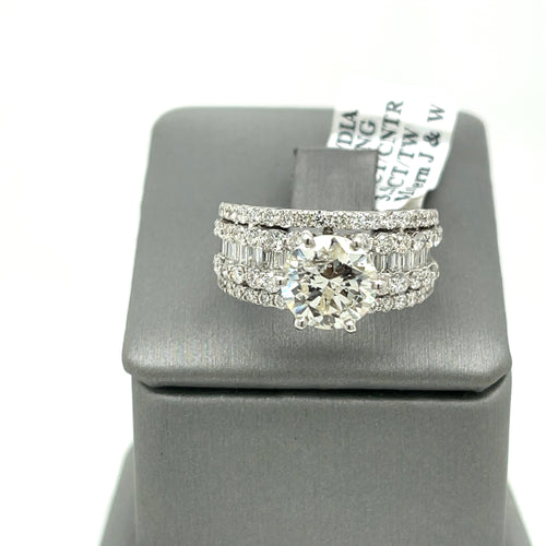18k White Gold 3.50 CT Fancy Diamond Engagement Ring, 6.9g, Size 6.75,