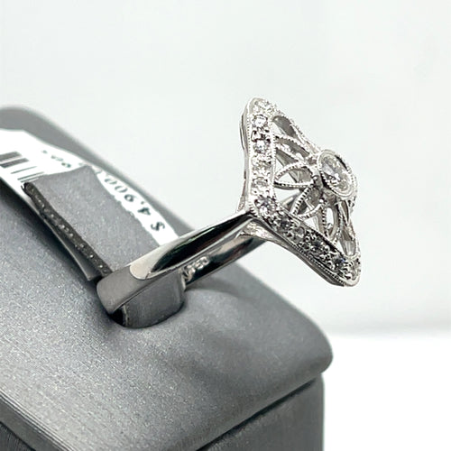 Fancy Ladies 18k White Gold 0.35 CT Diamond Ring  4.3g Size 7