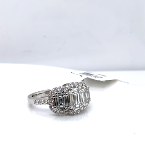 14k White Gold 2.25CT Baguette & Round Diamond Ring, 5.8gm, size 6.75