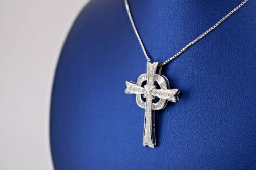 18k White Gold 1.00 CT Diamond Cross Pendant, 4.5gm