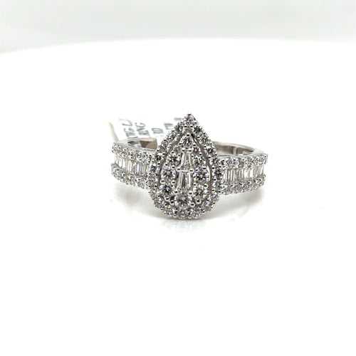 18k White Gold 1.25Ct Diamond Cluster Pear Shaped Ring 5.3gm, Size 7