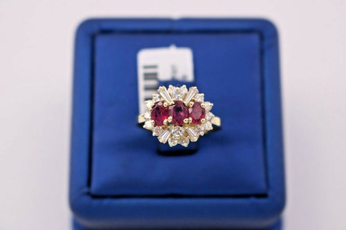 14K Yellow Gold 2.00 CT Ruby & Diamond Cluster Ladies Ring, 4.3gm, S105391