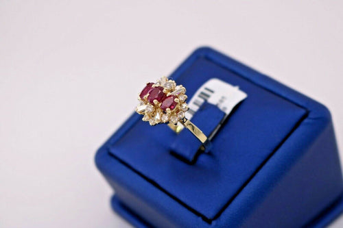 14K Yellow Gold 2.00 CT Ruby & Diamond Cluster Ladies Ring, 4.3gm, S105391