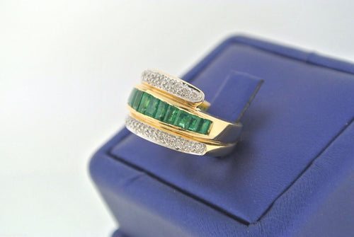 14kt Yellow Gold 2.00 CT Diamond & Emerald Ring 7.8gm Size 7 S102464