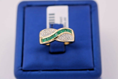 Bill Blass 14k Yellow Gold 1.00 CT Diamond & Emerald Band, 6.1gm, S14259